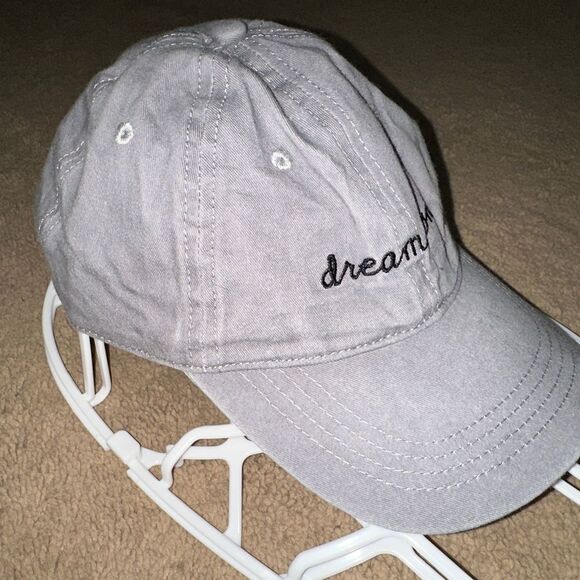 Dream On Hat - Picture 6 of 6